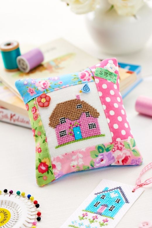 7 Pincushions You Need At Your Sewing Station