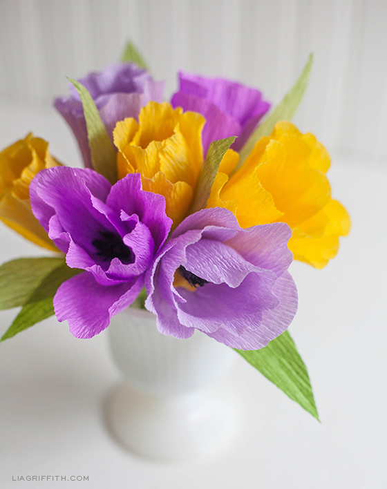 12 Paper Flowers That Look Real