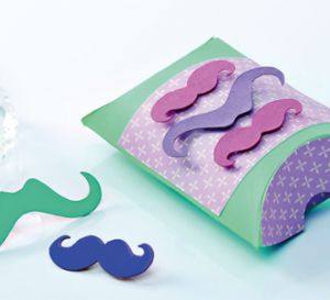 Make Moustache Gift Box