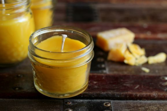 9 Candle Crafts That Are Perfect For Autumn