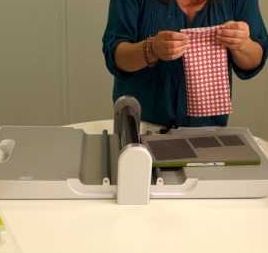 Accuquilt’s new GO! Fabric Cutter unboxed. Accuquilt’s new GO! Fabric Cutter unboxed.