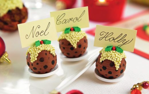 9 Ways To Make Your Christmas Table Pop 9 Ways To Make Your Christmas Table Pop