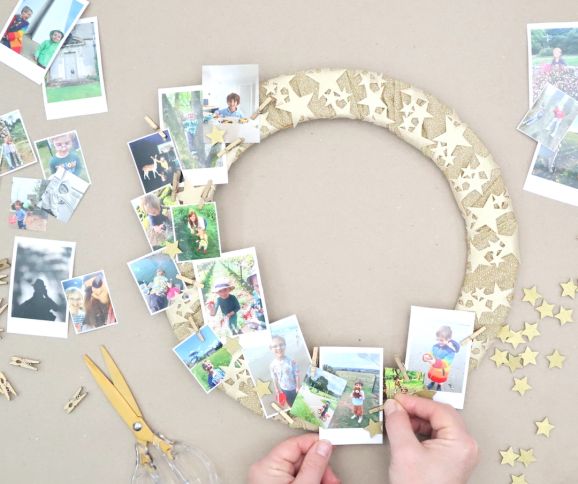 5 Ideas to Use Instant Photos to Craft for Christmas