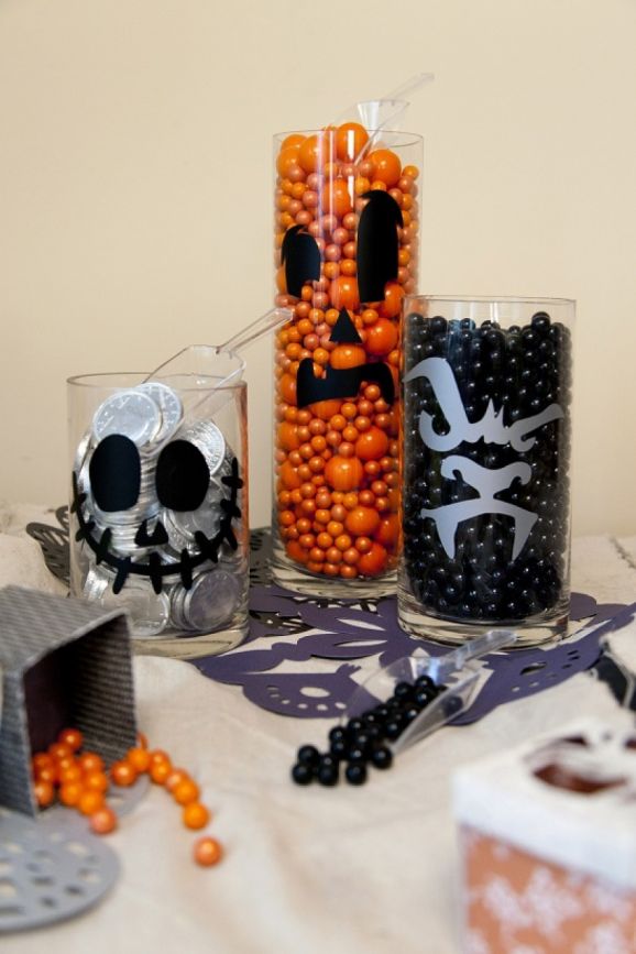 Halloween Crafts: 20 Super Simple Ideas Halloween Crafts: 20 Super Simple Ideas