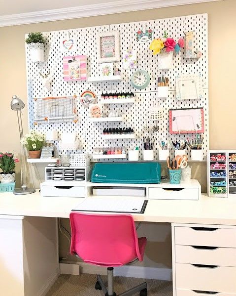 10 Of The Niftiest Craft Rooms We’ve Ever Seen 10 Of The Niftiest Craft Rooms We’ve Ever Seen