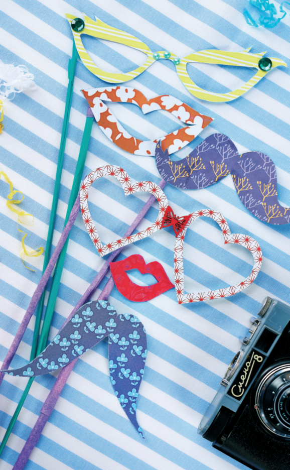 Throw The Ultimate Handmade Christmas Crafty Party Throw The Ultimate Handmade Christmas Crafty Party