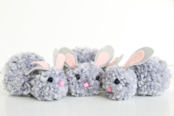 9 Easy Pompom Projects To Make Right Now 9 Easy Pompom Projects To Make Right Now