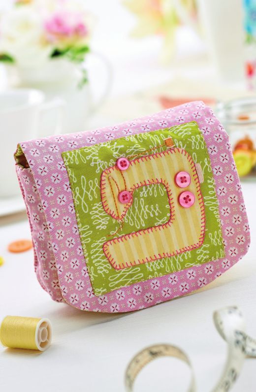 12 Crafts to Keep You Busy While Travelling 12 Crafts to Keep You Busy While Travelling