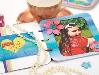 12 Crafts to Keep You Busy While Travelling 12 Crafts to Keep You Busy While Travelling