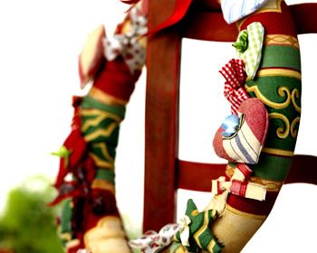 Folk Scrap Fabric Christmas Wreath Folk Scrap Fabric Christmas Wreath