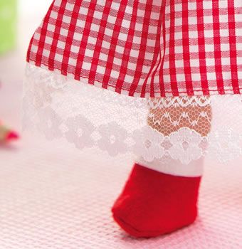 Gingham Stitched Dolly Pattern