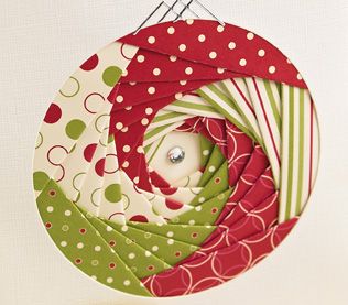 Iris Folding Christmas Bauble & Holly Cards