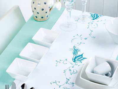 Fabric Table Runner Pen Painting Tutorial
