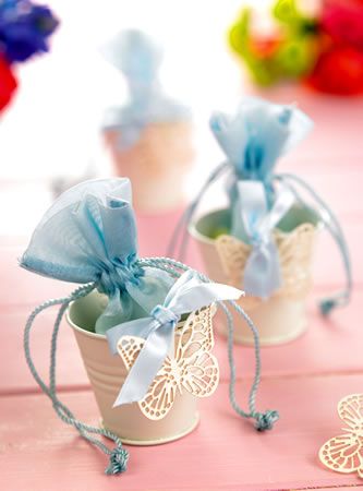 Vintage Ivory Wedding Favour Buckets