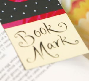 Apron Shaped Papercraft Bookmark