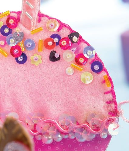 Stitched & Beaded Felt Cupcake