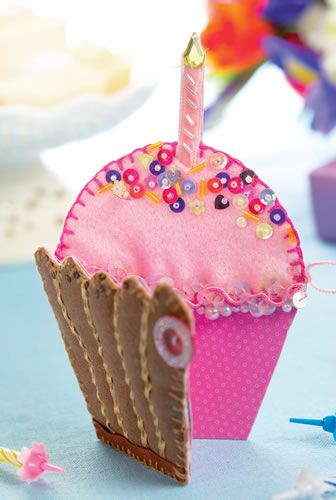 Stitched & Beaded Felt Cupcake