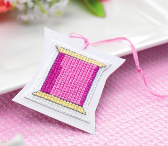 Beginner’s Cross-Stitch Card, Tag & Sampler