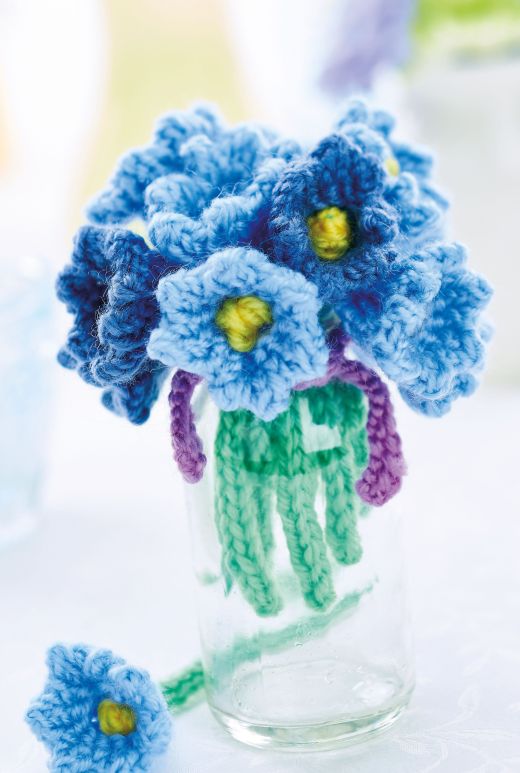 Knit a Bluebell Posy