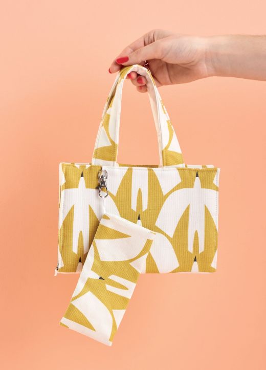 Stitch a Book Bag