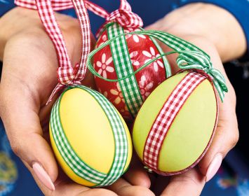 DIY Decorated Eggs DIY Decorated Eggs