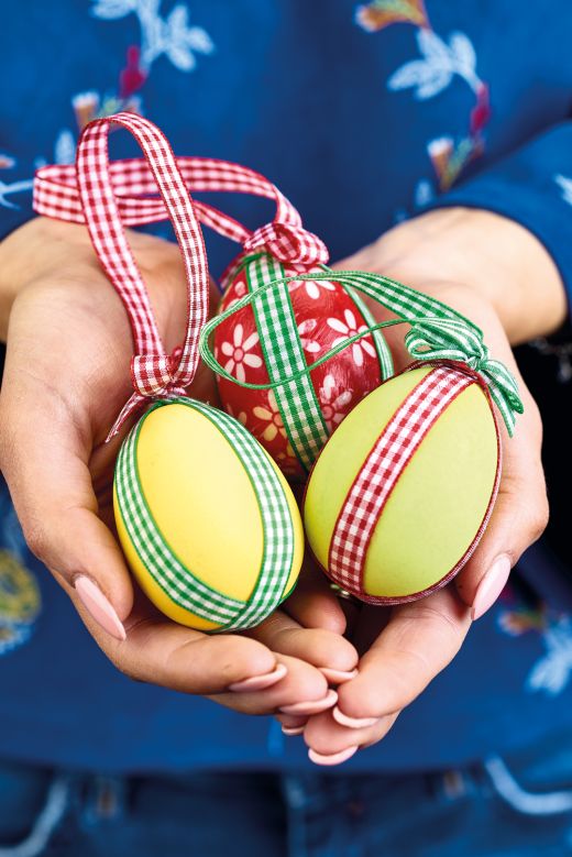 DIY Decorated Eggs