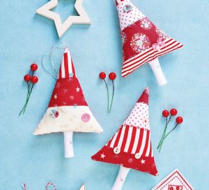 Easy Stitched Tree Decorations