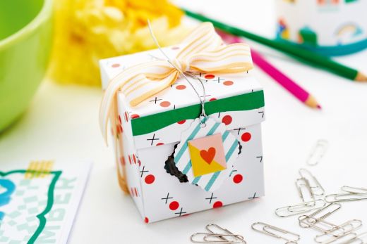 Craft a Die-Cut Stationery Set