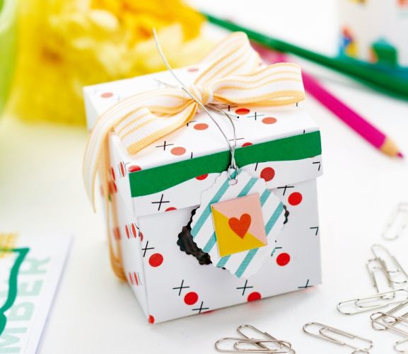 Craft a Die-Cut Stationery Set