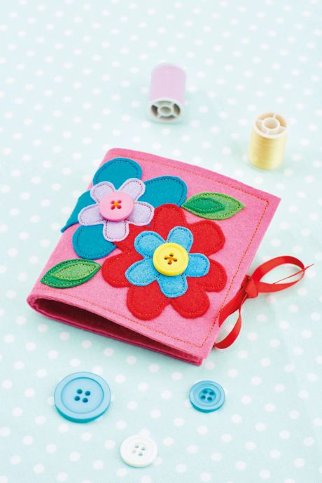 Easy Handmade Floral Sewing Set