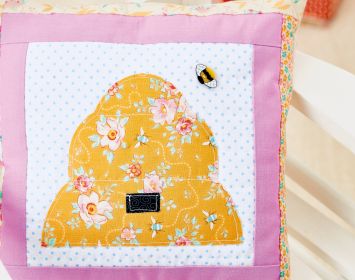 Simple Stitched Beehive Set Simple Stitched Beehive Set
