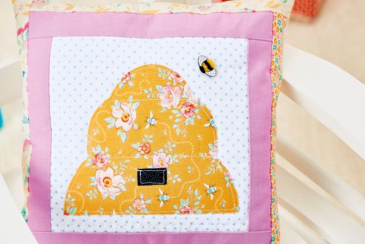 Simple Stitched Beehive Set