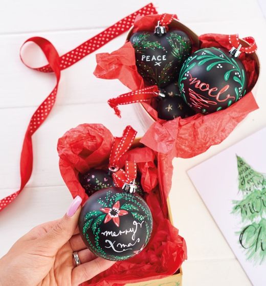 Decorative Calligraphy Baubles & Gift Boxes