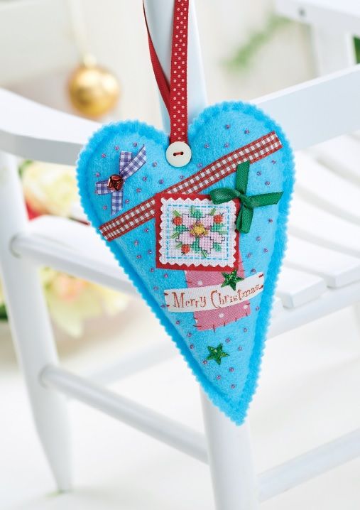 Christmas Flower Cross-stitch Chart