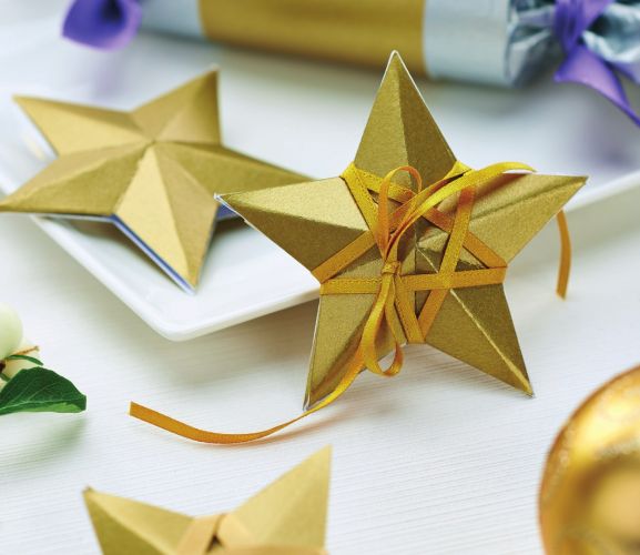 Four Xmas-Themed Papercraft Ideas