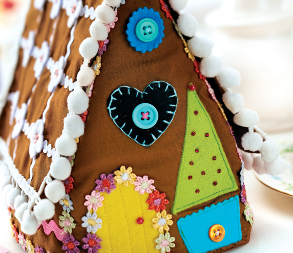 Sew a Gingerbread Tea Cosy