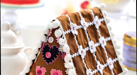Sew a Gingerbread Tea Cosy Sew a Gingerbread Tea Cosy