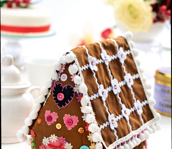 Sew a Gingerbread Tea Cosy