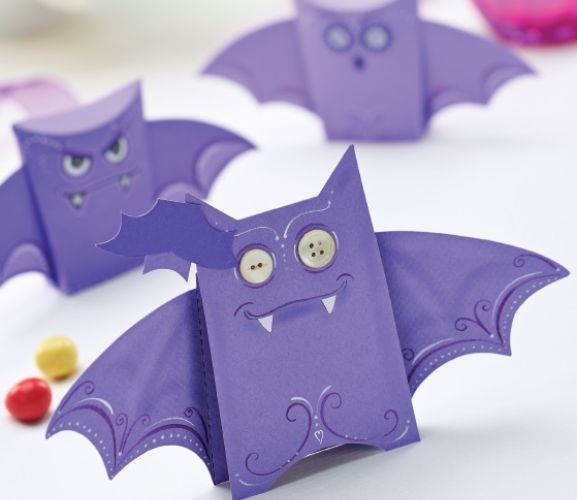 Halloween Trick or Treat Bat Boxes