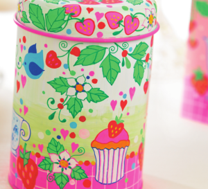 Painted Berries Tin