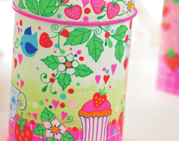 Painted Berries Tin