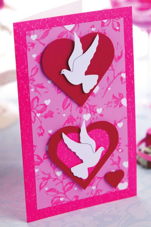 Papercraft A Striking Heart-Themed Set