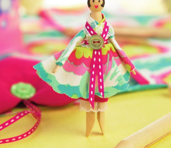 Pretty Peg Lady & Peg Bag