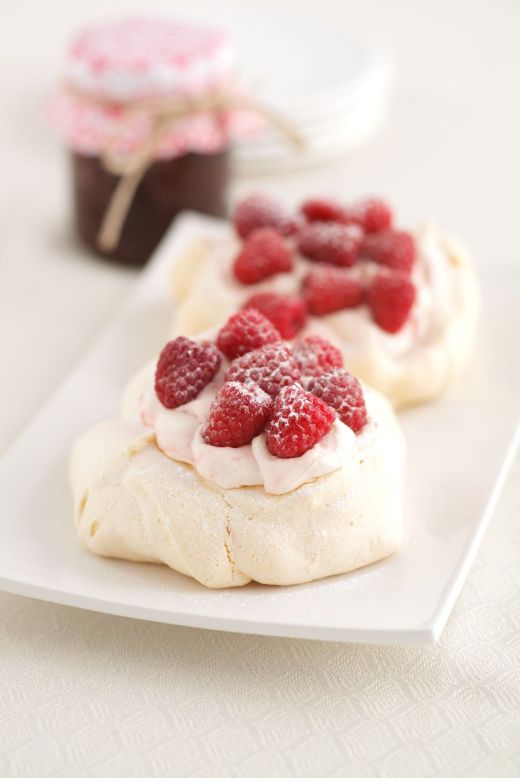 Raspberry Pavlova