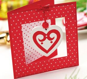 Red and white wooden decs