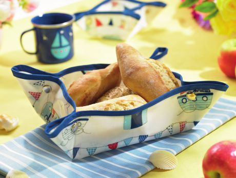 Stencilled Picnic Set Stencilled Picnic Set