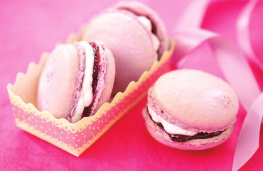 Blackcurrant Yoghurt Macarons Recipe