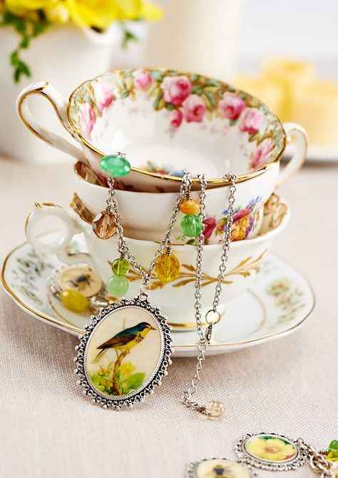 Contemporary Nature Inspired Resin Jewellery Imagery