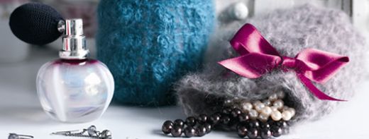 Crocheted Fluffy Make Up & Jewellery Bag Free Projects