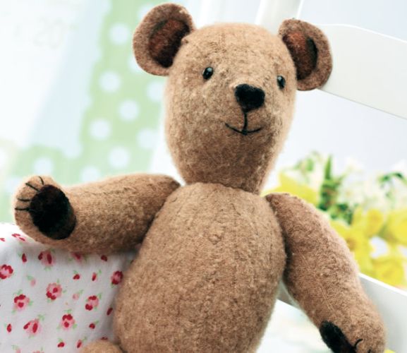 Stitched Vintage Teddy Bear Pattern